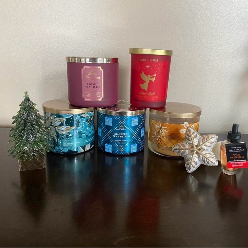 Bath & Body Works Christmas Candle/Plug-in bundle